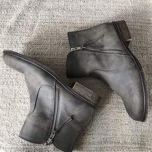 white mountain barlow bootie